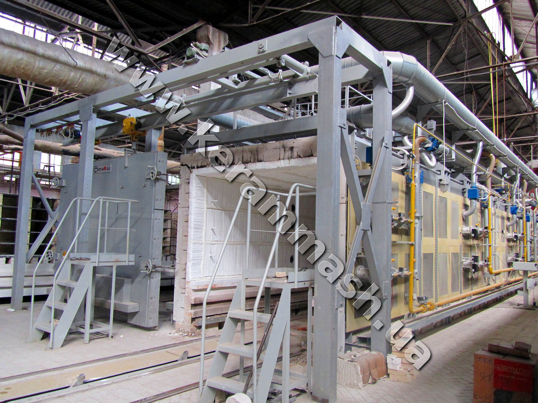 Промышленная камерная печь для обжига крупногабаритных изоляторов